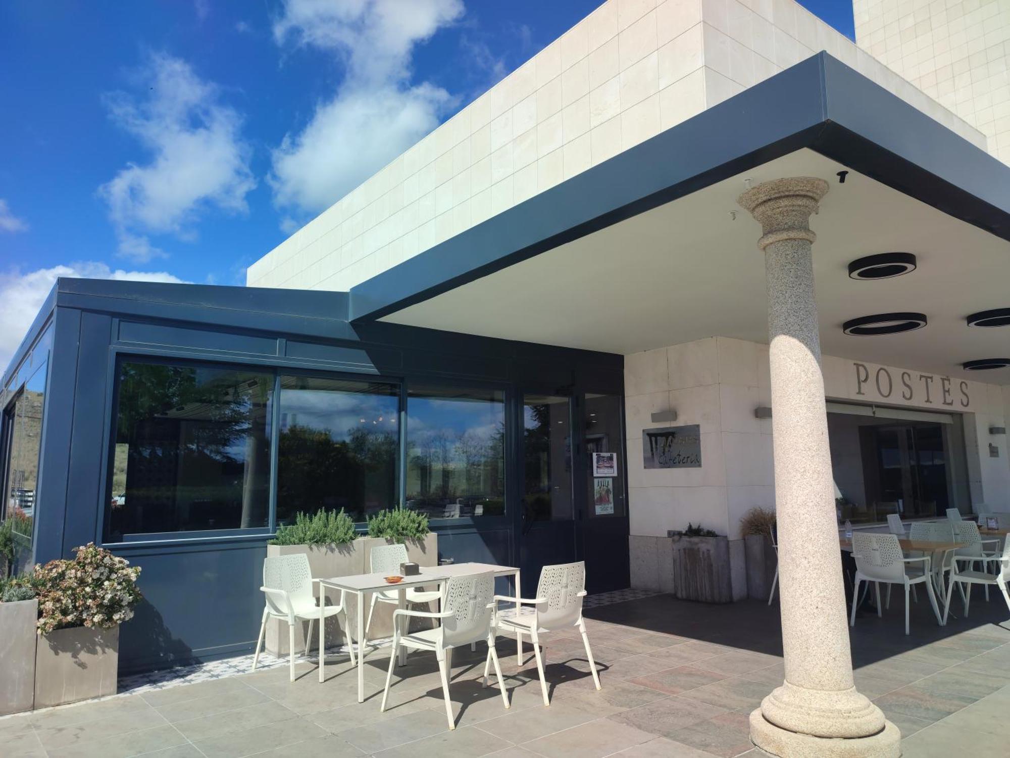 Hotel Sercotel Cuatro Postes Ávila Екстериор снимка