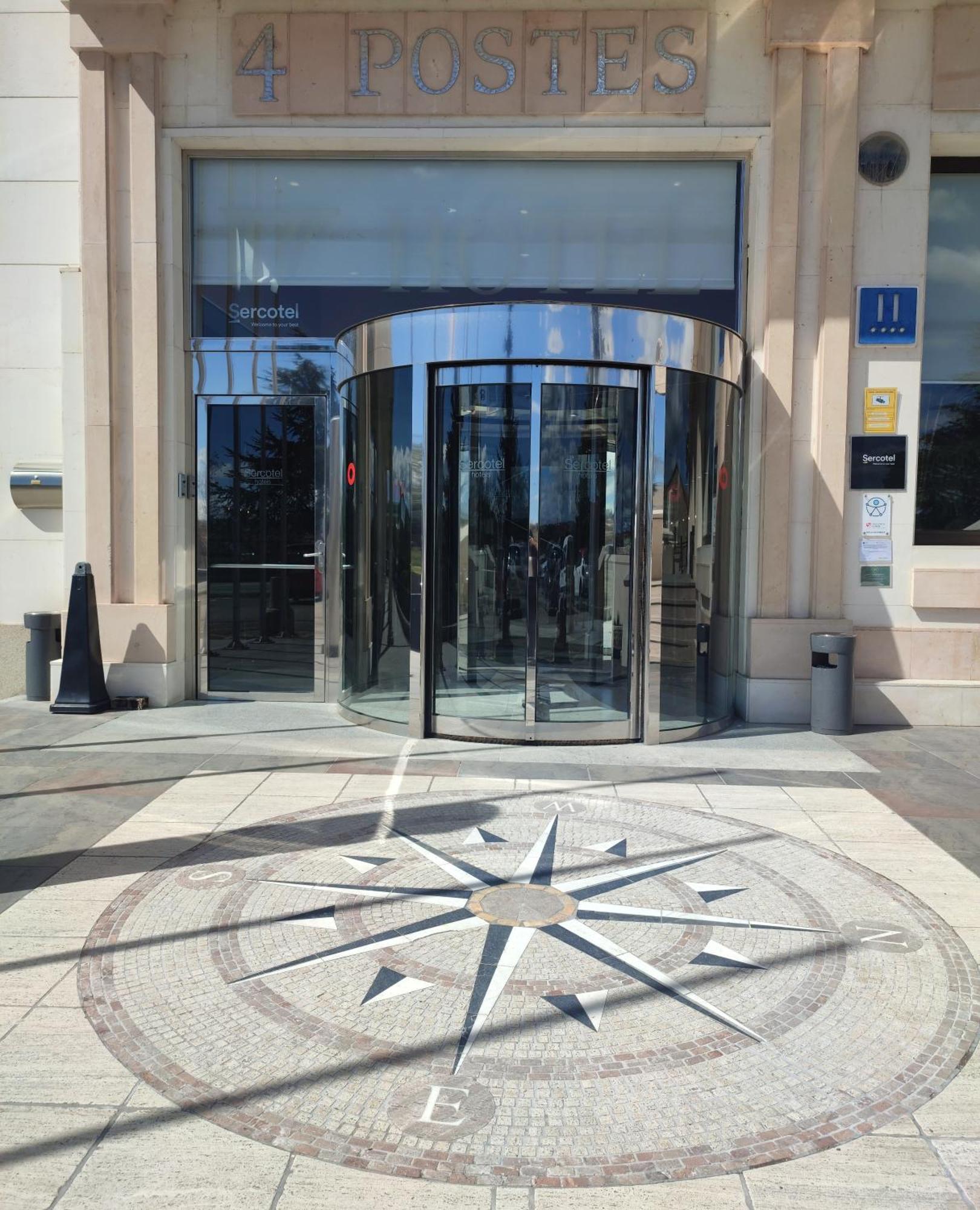 Hotel Sercotel Cuatro Postes Ávila Екстериор снимка