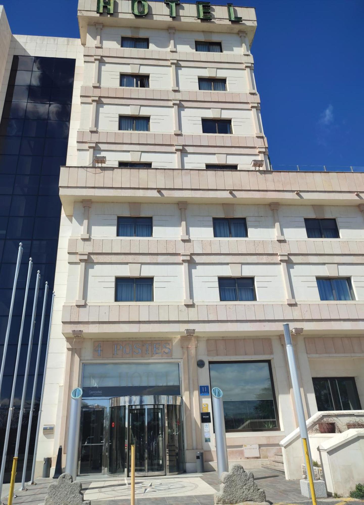 Hotel Sercotel Cuatro Postes Ávila Екстериор снимка