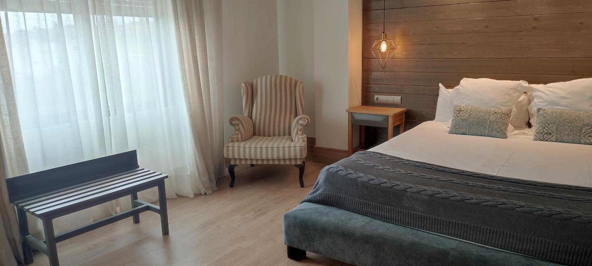 Hotel Sercotel Cuatro Postes Ávila Екстериор снимка